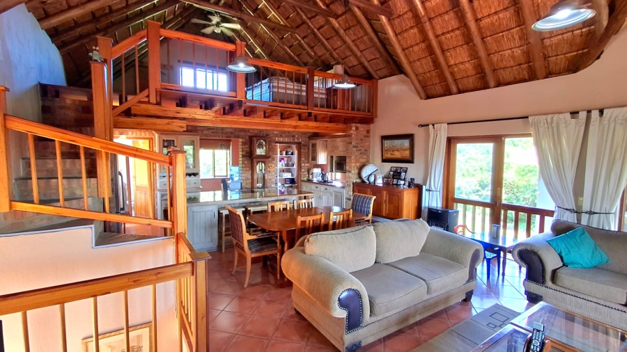 4 Bedroom Property for Sale in Boschenvaal River Front Lodges Free State